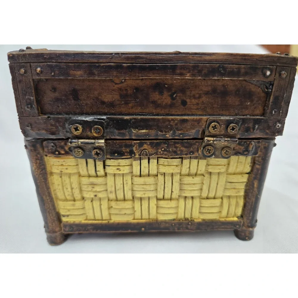 Tradewind Bay Decorative‎ Resin Wicker Look Pirate Chest Shape Trinket Latch Box